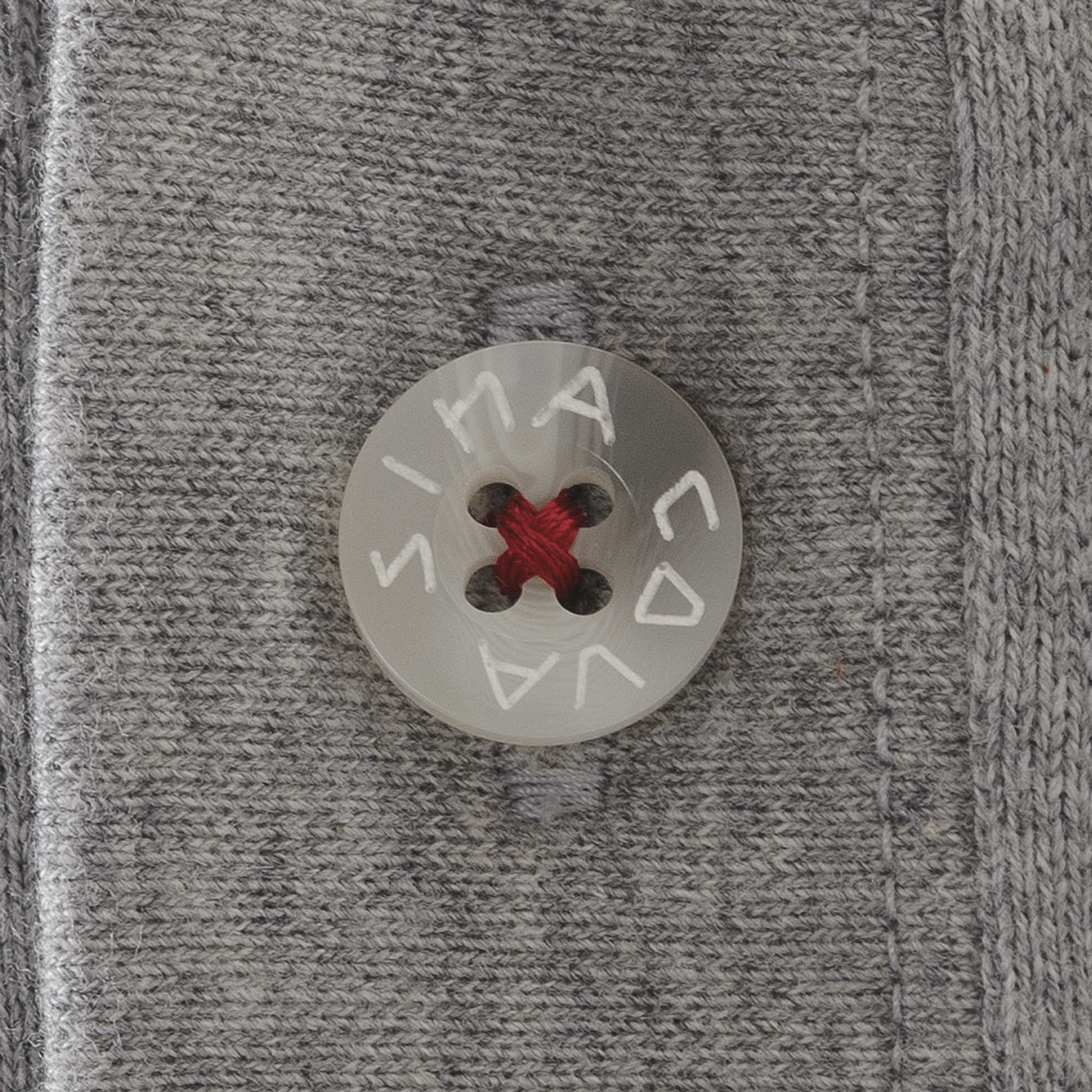 ヘンリーネック長袖Tシャツ 23220010