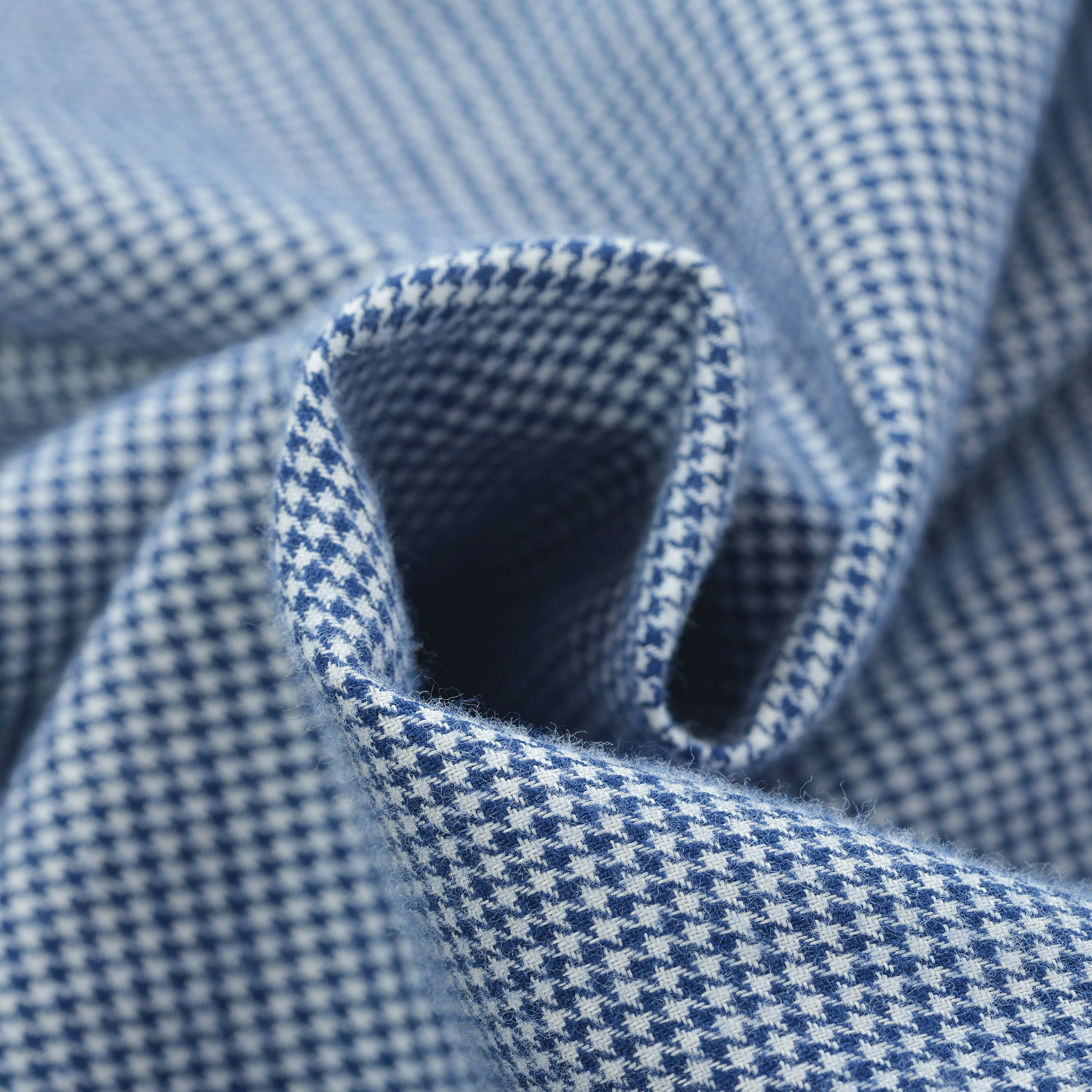 Long Sleeve Button-Down Shirt 26234010