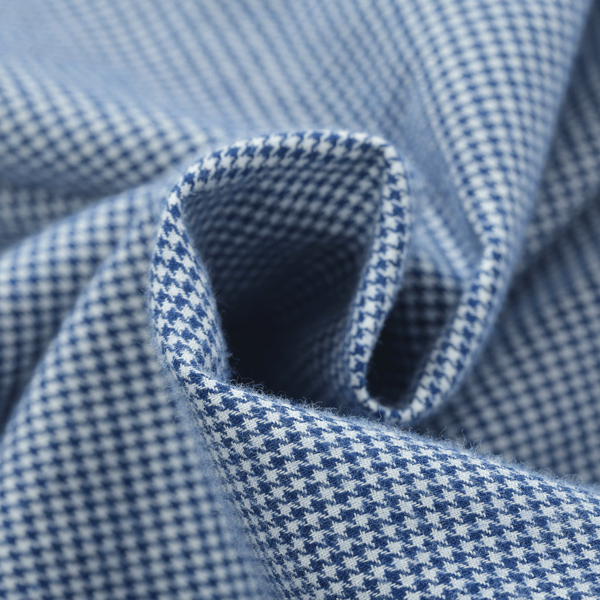 Long Sleeve Button-Down Shirt 26234010