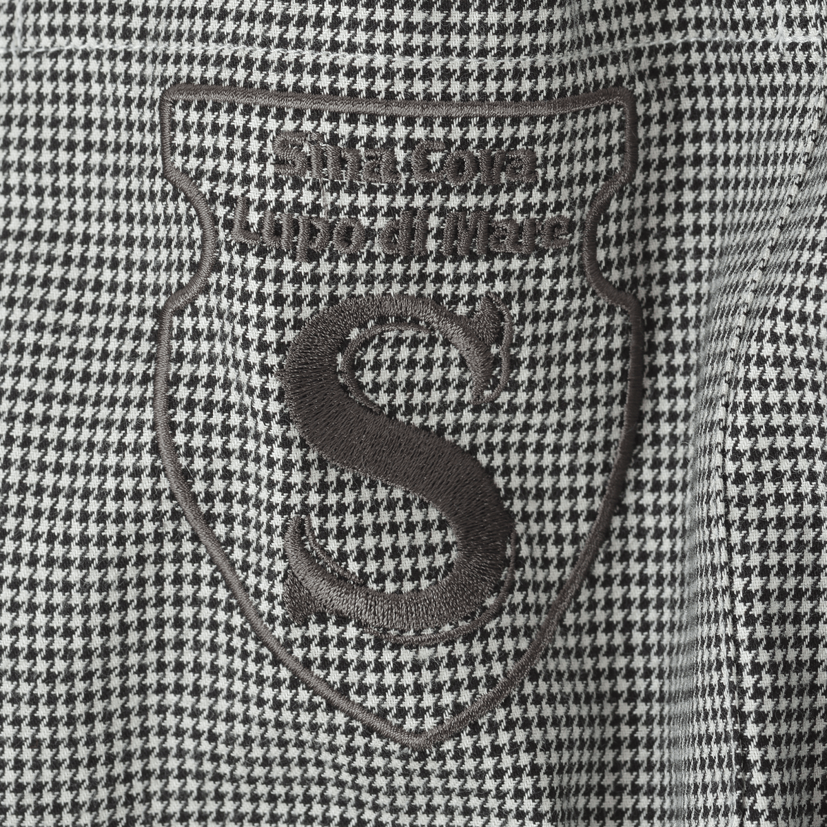 Long Sleeve Button-Down Shirt 26234010