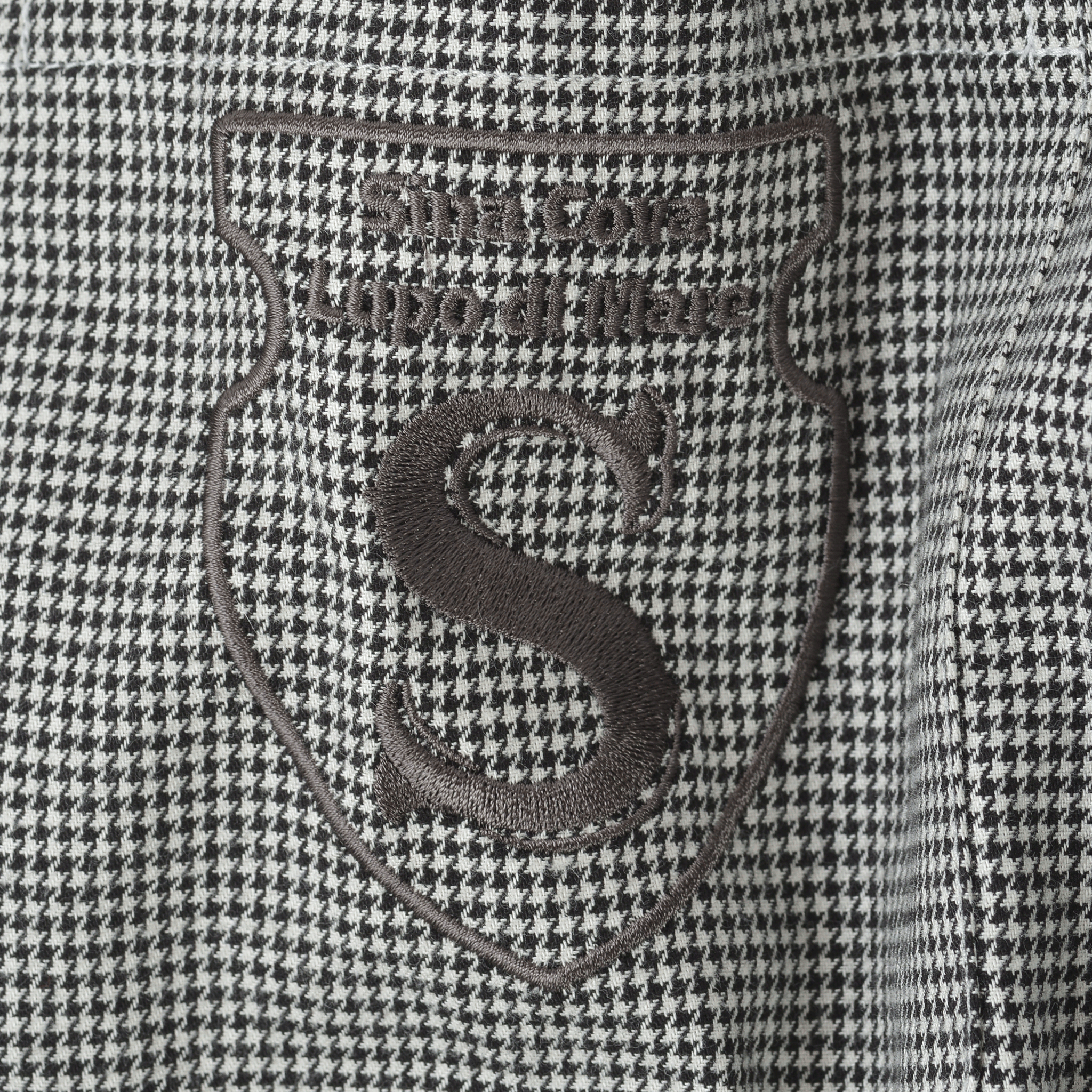Long Sleeve Button-Down Shirt 26234010